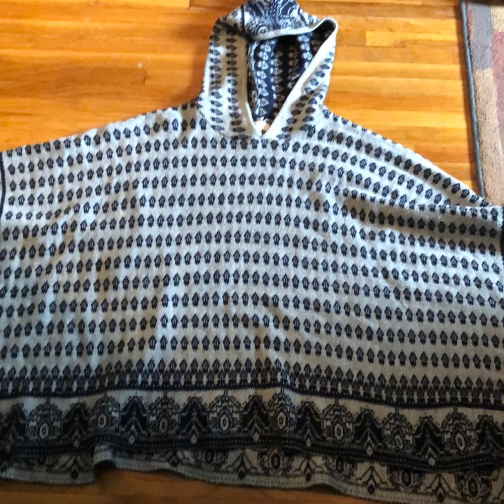 Poncho blue and gray